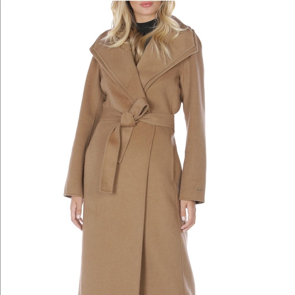 Long wrap wool coat - super elegant for fall-early winter!